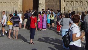 Touristes à Notre-Dame