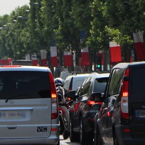 Voitures aux Champs Elysées