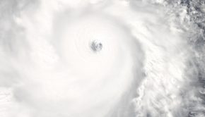Typhon Haiyan approche les Philippines le 7 novembre 2013 NASA