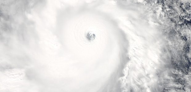 Typhon Haiyan approche les Philippines le 7 novembre 2013 NASA