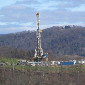 Marcellus_Shale_Gas_Drilling_Tower700b