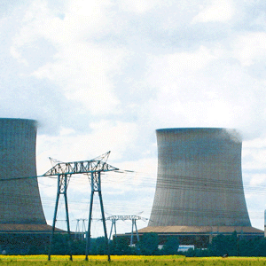 Centrale-nucleaire-Saint-Laurent-des-Eaux-Moulins-commonswiki